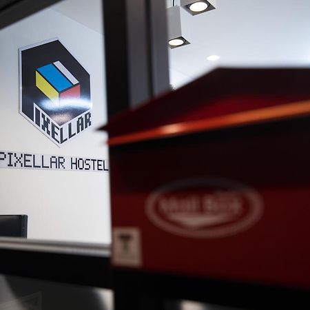 Pixellar Hostel Bangkok Exteriör bild